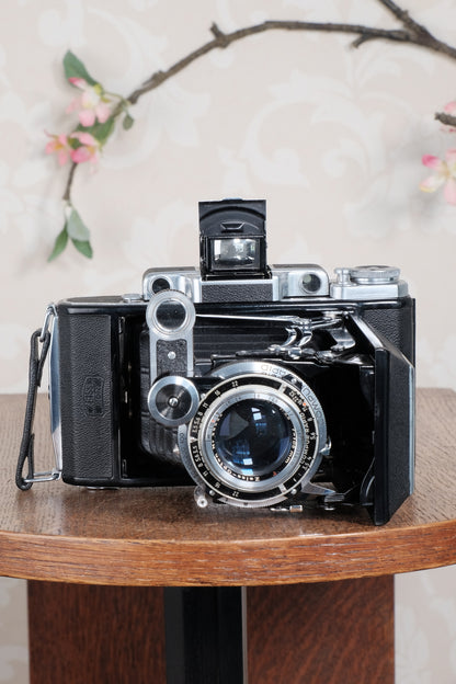 SUPERB! 1949 Zeiss-Ikon Super 6x9 Ikonta 531/2, Coated Zeiss Tessar lens, CLA'd, Freshly Serviced! - Zeiss-Ikon- Petrakla Classic Cameras