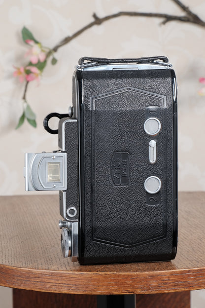 SUPERB! 1949 Zeiss-Ikon Super 6x9 Ikonta 531/2, Coated Zeiss Tessar lens, CLA'd, Freshly Serviced! - Zeiss-Ikon- Petrakla Classic Cameras