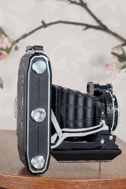 SUPERB! 1949 Zeiss-Ikon Super 6x9 Ikonta 531/2, Coated Zeiss Tessar lens, CLA'd, Freshly Serviced! - Zeiss-Ikon- Petrakla Classic Cameras