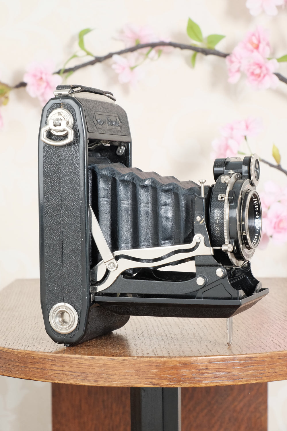 SUPERB! 1934 Zeiss Ikon 6x9 Super Ikonta C. CLA'd, Freshly
