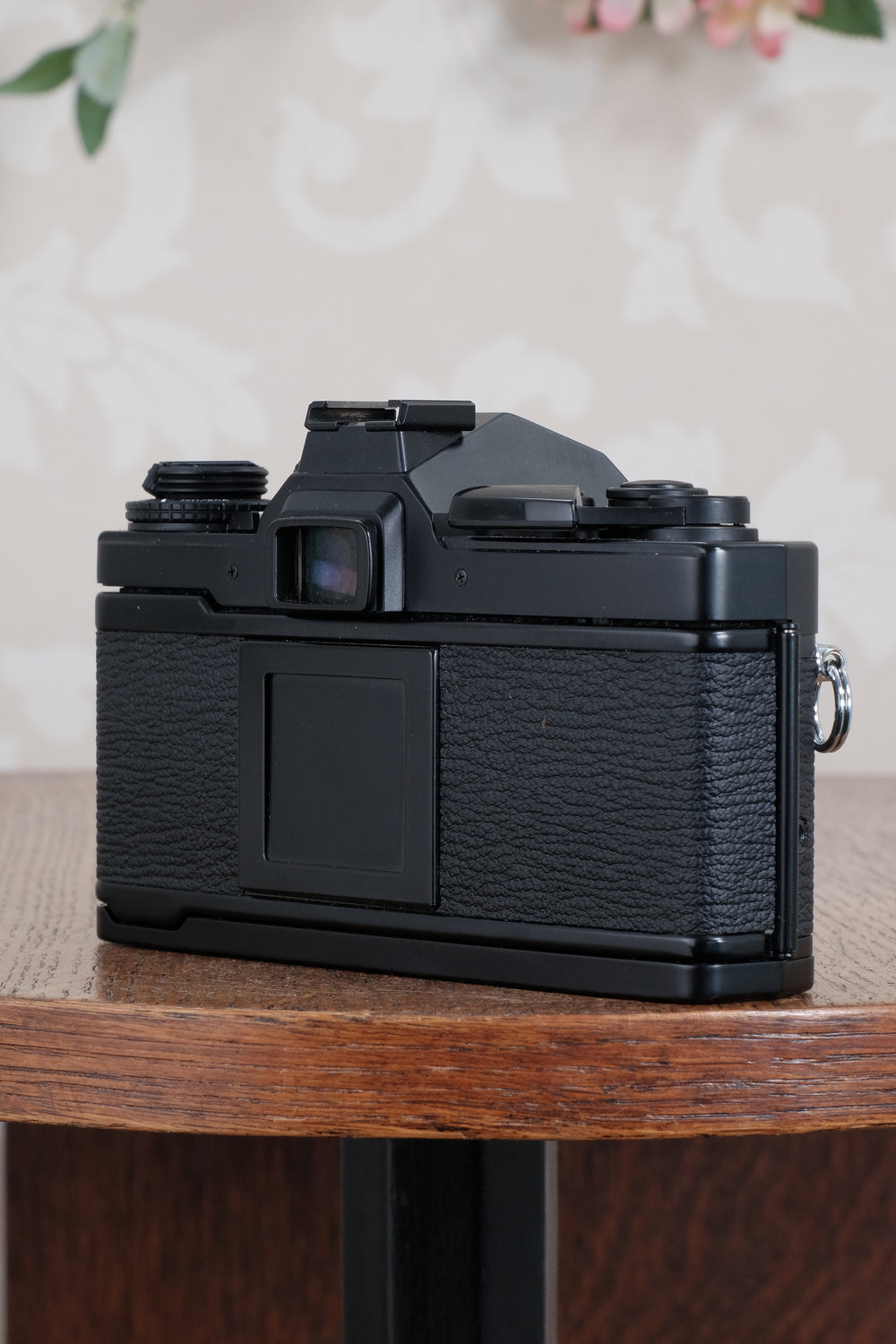Mint! Beautiful Black Olympus OM-4