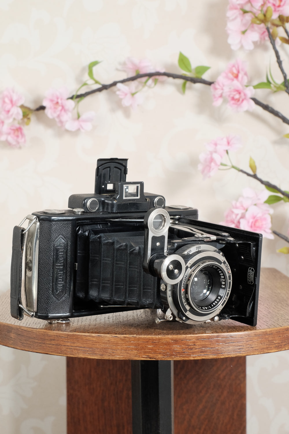 SUPERB! 1934 Zeiss Ikon 6x9 Super Ikonta C. CLA'd, Freshly Serviced!