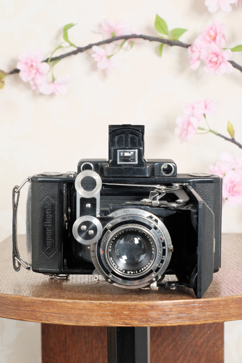 SUPERB! 1934 Zeiss Ikon 6x9 Super Ikonta C. CLA'd, Freshly