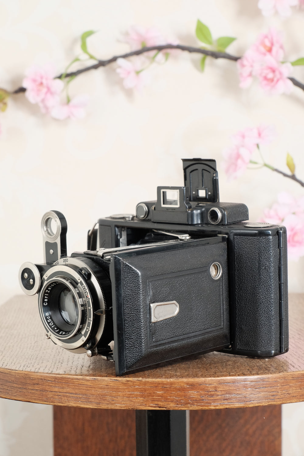 SUPERB! 1934 Zeiss Ikon 6x9 Super Ikonta C. CLA'd, Freshly