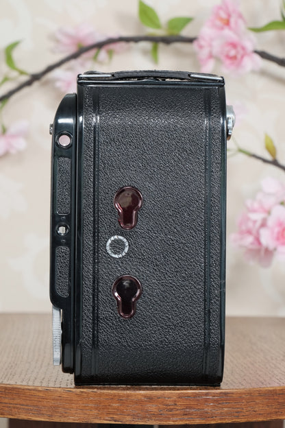 Super Rare! 1946 Voigtlander 6x9 Bessa Rangefinder with Heliar lens! Freshly Serviced, CLA'd.