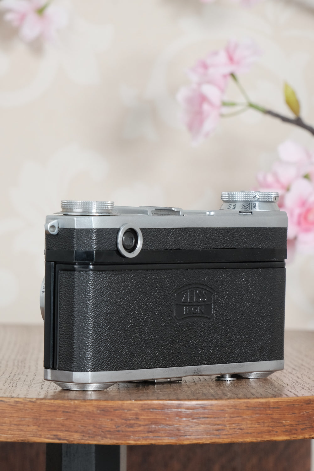 Near Mint! WWII 1943 Zeiss Ikon Contax II with “T” coated f1.5/50 Sonnar lens. CLA'd, Freshly Serviced!