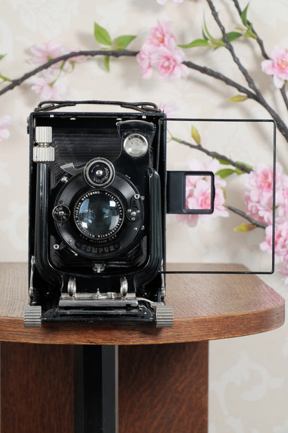 Superb! 1930 Voigtlander Bergheil Camera with Heliar lens & Rada 120 roll-film back. Freshly serviced CLA’d