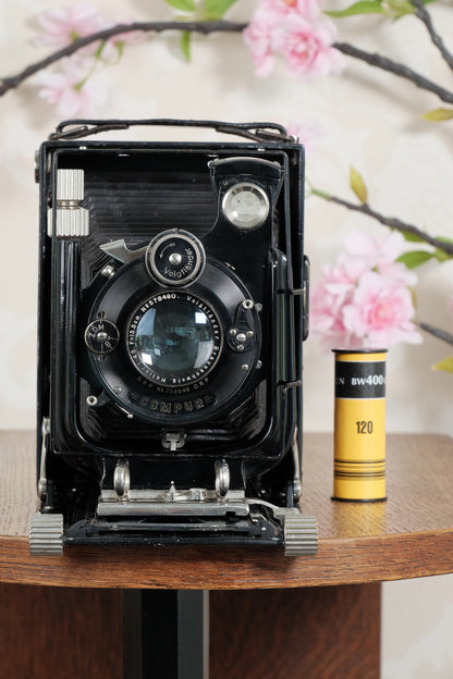 Superb! 1930 Voigtlander Bergheil Camera with Heliar lens & Rada 120 roll-film back. Freshly serviced CLA’d