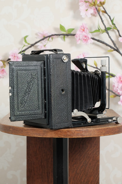 Superb! 1930 Voigtlander Bergheil Camera with Heliar lens & Rada 120 roll-film back. Freshly serviced CLA’d
