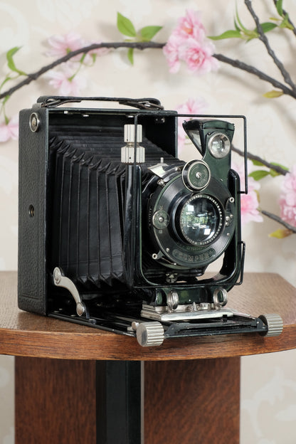 Superb! 1930 Voigtlander Bergheil Camera with Heliar lens & Rada 120 roll-film back. Freshly serviced CLA’d