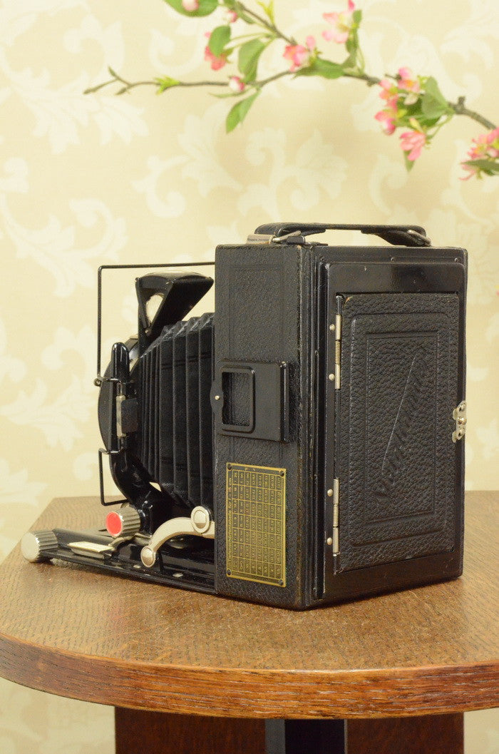 HELIAR LENS! on a 1927 Voigtlander BERGHEIL Camera, Freshly serviced - Voigtlander- Petrakla Classic Cameras