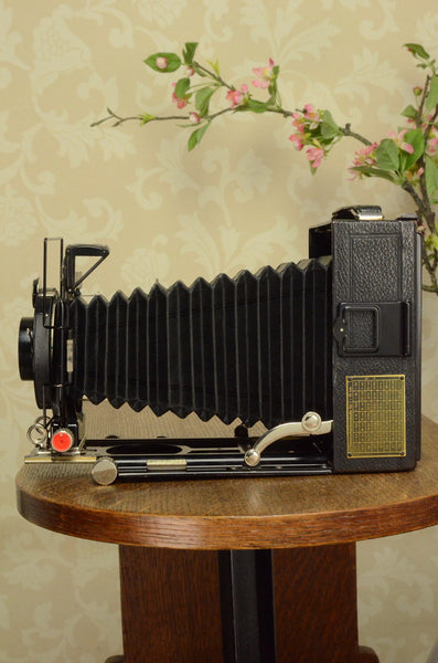 HELIAR LENS! on a 1927 Voigtlander BERGHEIL Camera, Freshly serviced - Voigtlander- Petrakla Classic Cameras