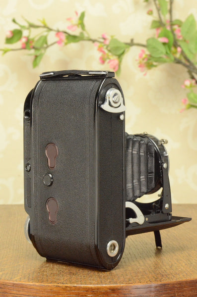 NEAR MINT 1938 Voigtlander Bessa Rangefinder, HELIAR LENS! 6x9, Freshly Serviced - Voigtlander- Petrakla Classic Cameras