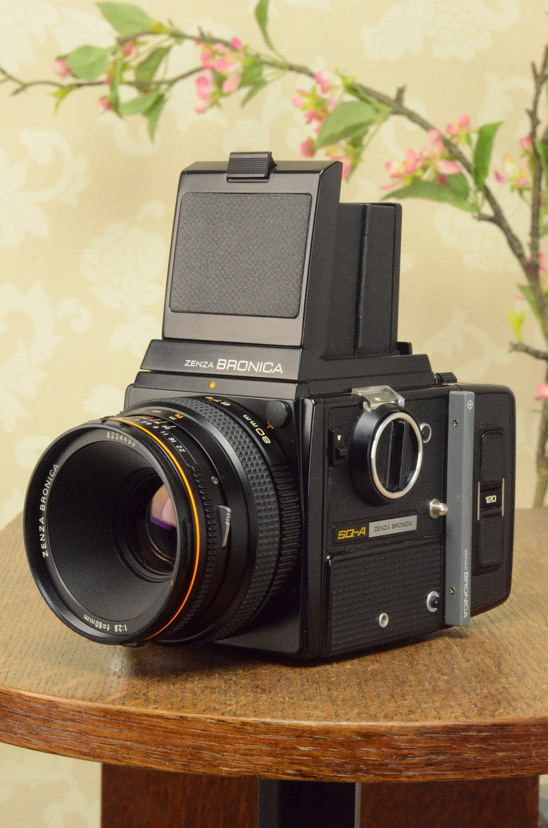 MINT! 6x6 Zenza Bronica SQ-A, complete with 80mm lens & 120 film back.