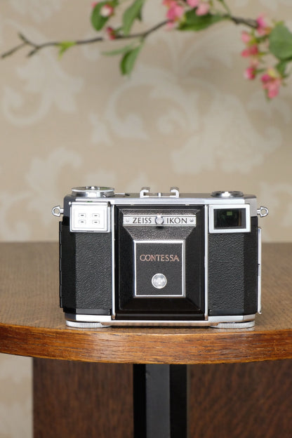 NEAR MINT! 1954 Zeiss Ikon Contessa 533/24, FRESHLY SERVICED - Zeiss-Ikon- Petrakla Classic Cameras