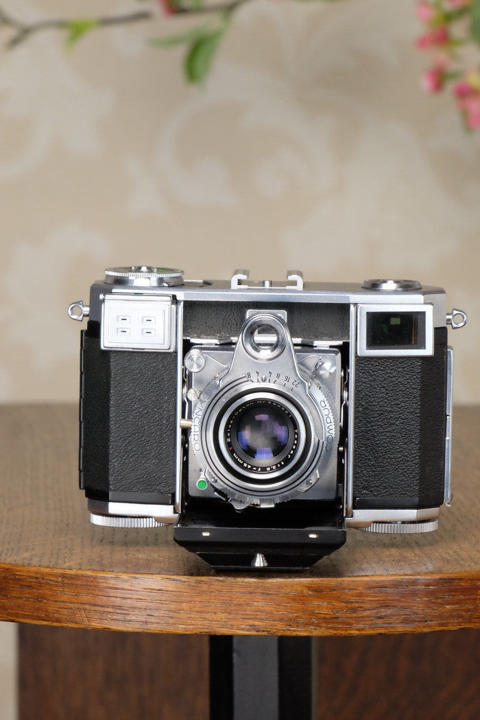 NEAR MINT! 1954 Zeiss Ikon Contessa 533/24, FRESHLY SERVICED - Zeiss-Ikon- Petrakla Classic Cameras