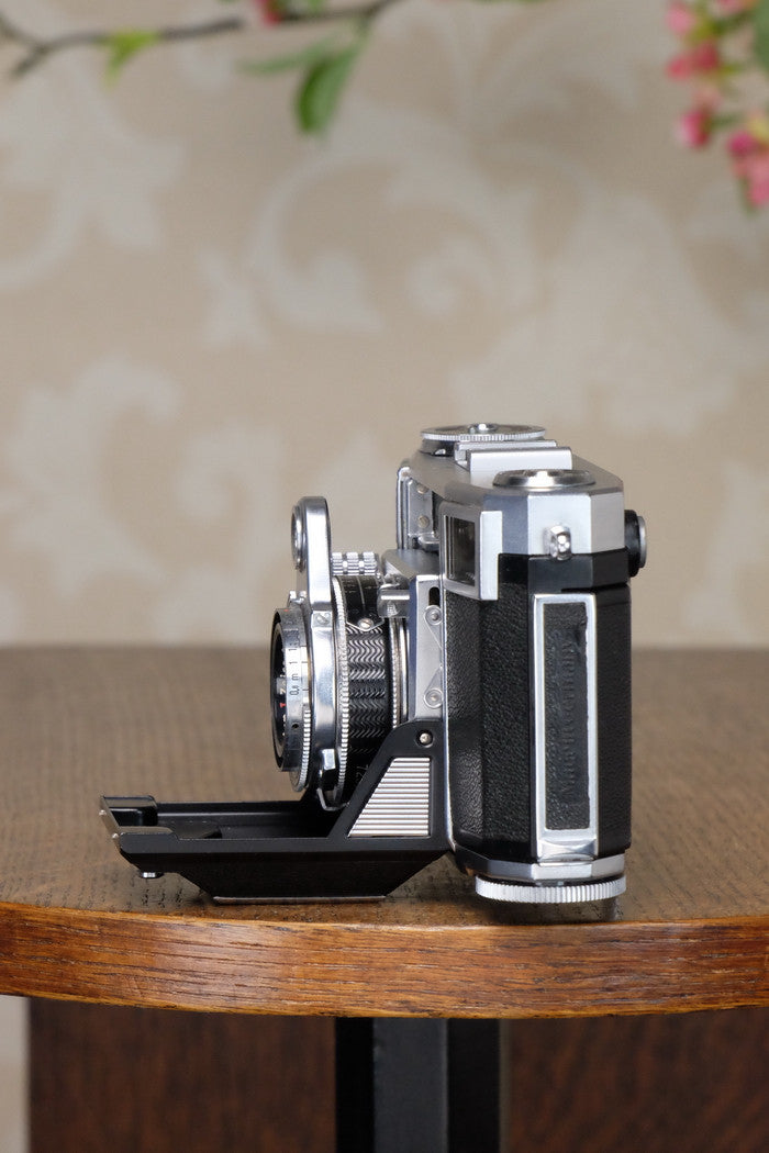 NEAR MINT! 1954 Zeiss Ikon Contessa 533/24, FRESHLY SERVICED - Zeiss-Ikon- Petrakla Classic Cameras