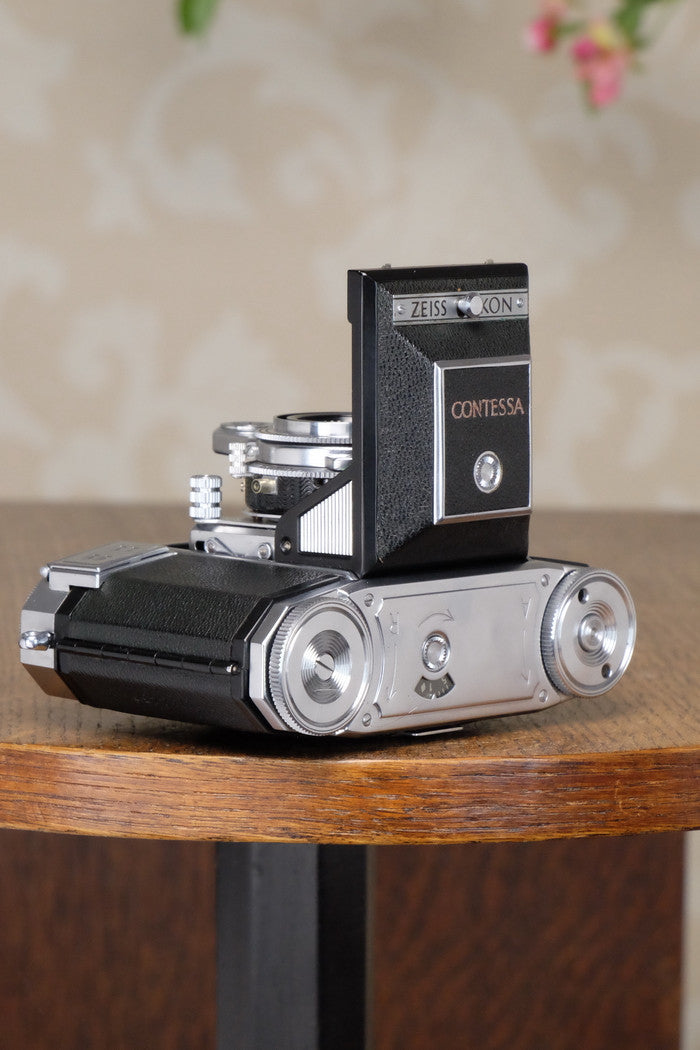 NEAR MINT! 1954 Zeiss Ikon Contessa 533/24, FRESHLY SERVICED - Zeiss-Ikon- Petrakla Classic Cameras