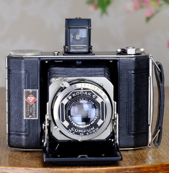 Superb! 1935 Art-deco 6x4.5 Duo camera, with Zeiss Tessar lens, CLA'd, Freshly Serviced! - Nagel- Petrakla Classic Cameras