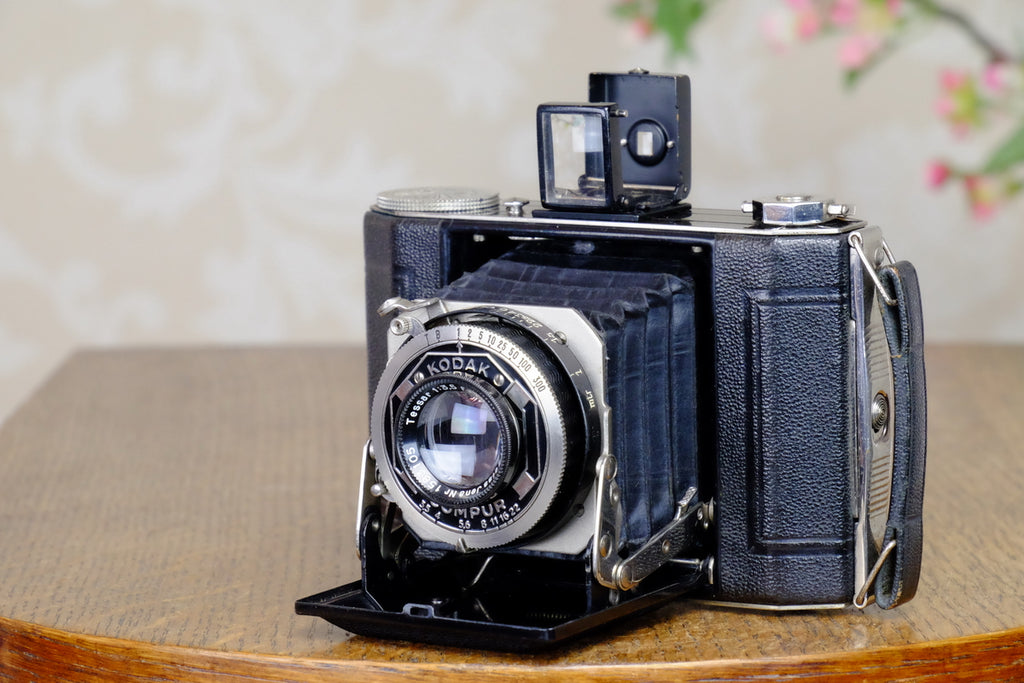 Superb! 1935 Art-deco 6x4.5 Duo camera, with Zeiss Tessar lens, CLA'd ...