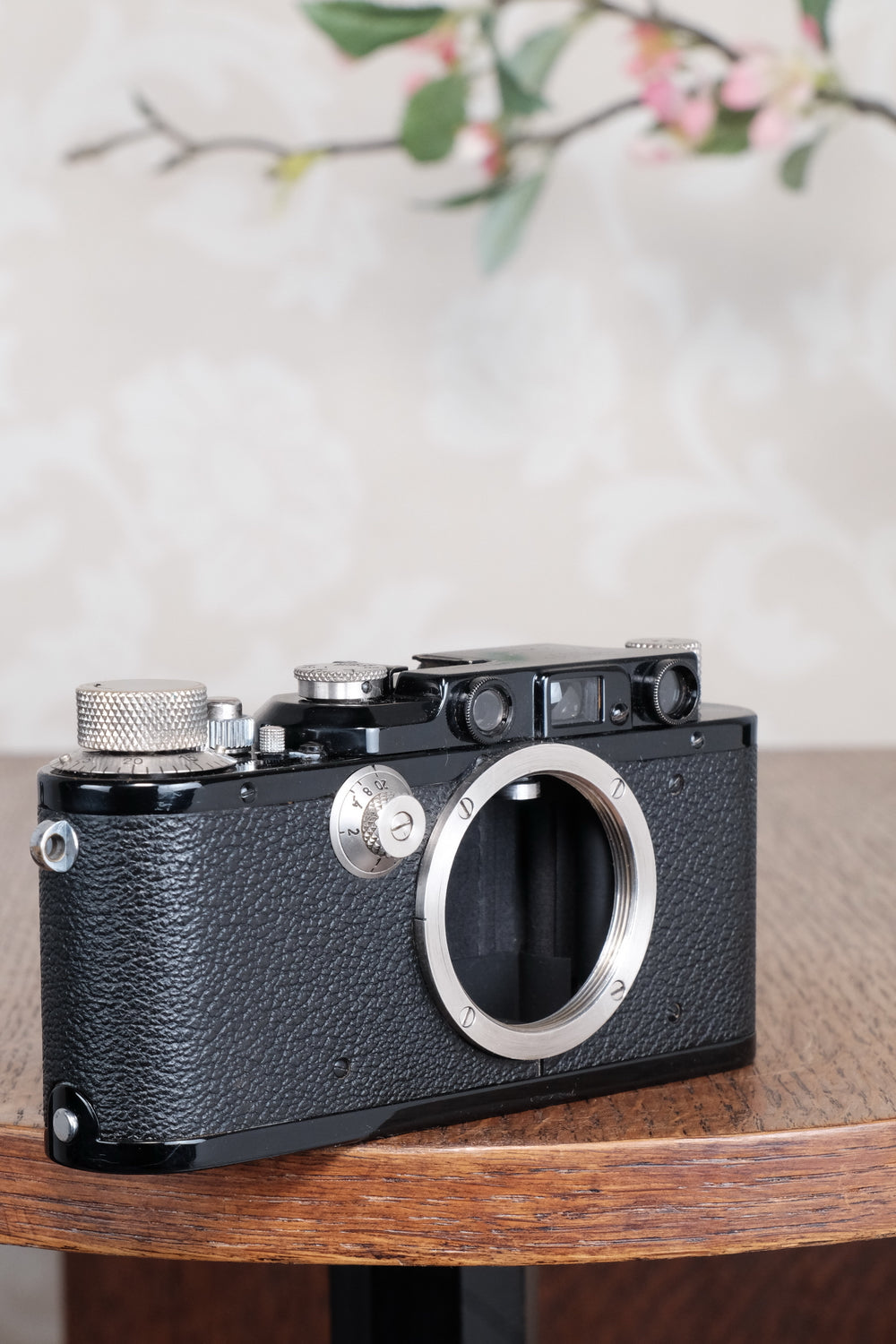 Near mint 1932 BLACK LEITZ LEICA III, Freshly Serviced CLA'd!