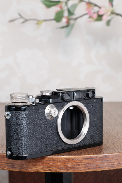 Near mint 1932 BLACK LEITZ LEICA III, Freshly Serviced CLA'd!