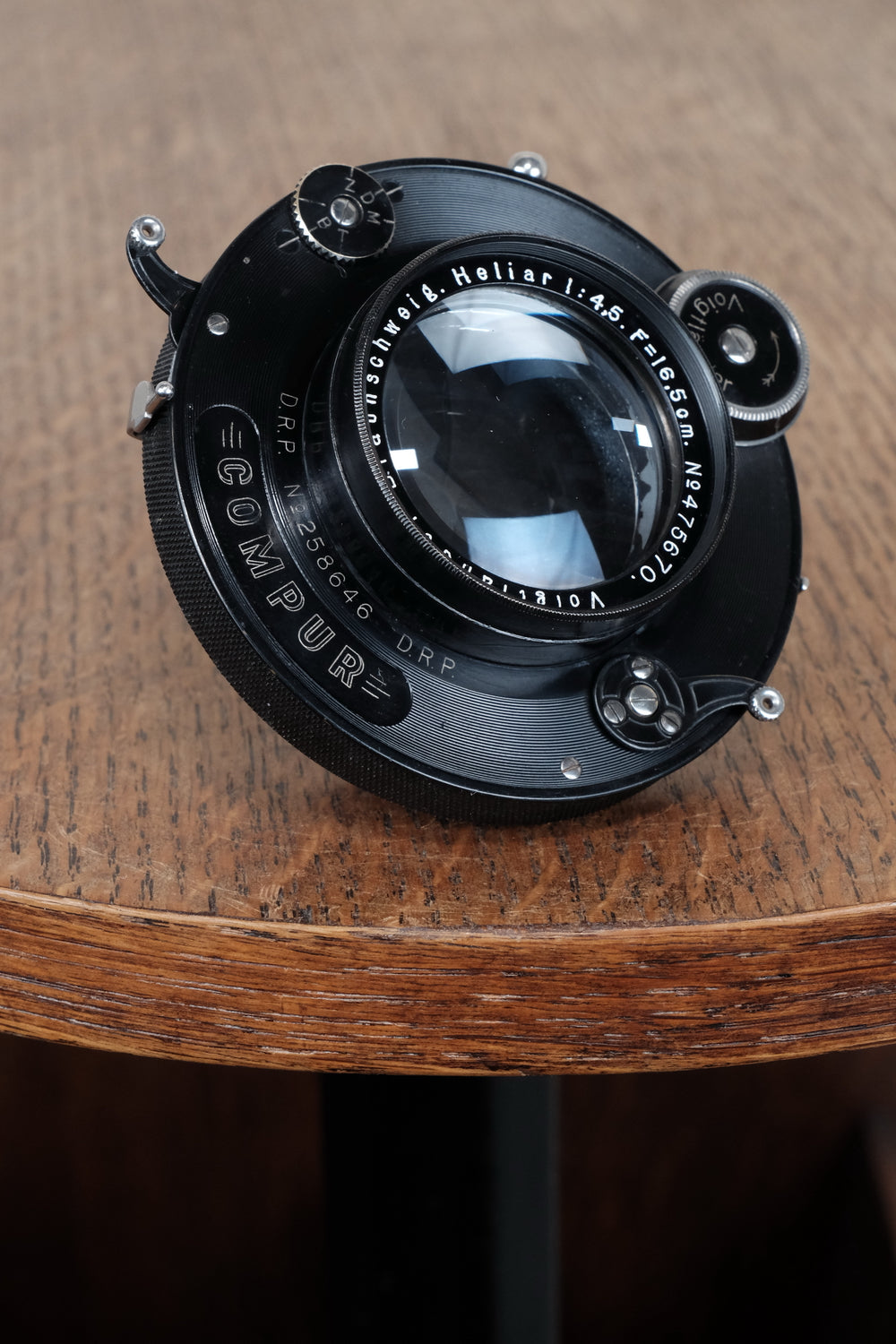 Rare! 1928 Voigtlander 165mm Heliar lens in a freshly Serviced Compur shutter.