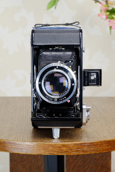 Near Mint! 1950 Zeiss-Ikon Ikonta C 6x9, CLA'd, Freshly Serviced! - Zeiss-Ikon- Petrakla Classic Cameras