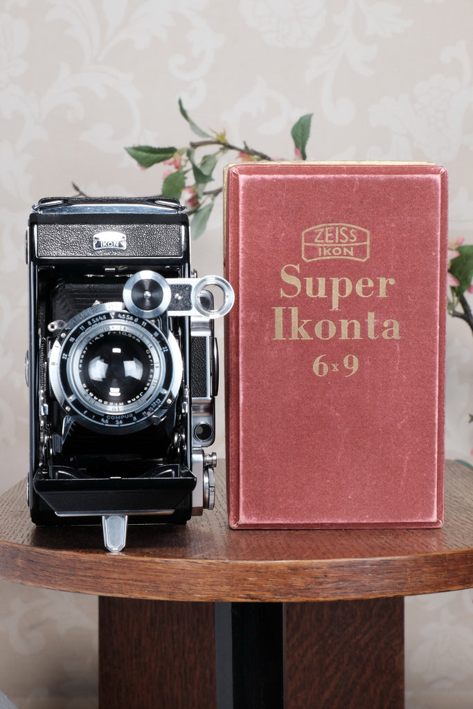 99.9 % MINT! 1938 Zeiss Ikon 6x9 Super Ikonta C with rare original box and mask, CLA’d, Freshly Serviced!