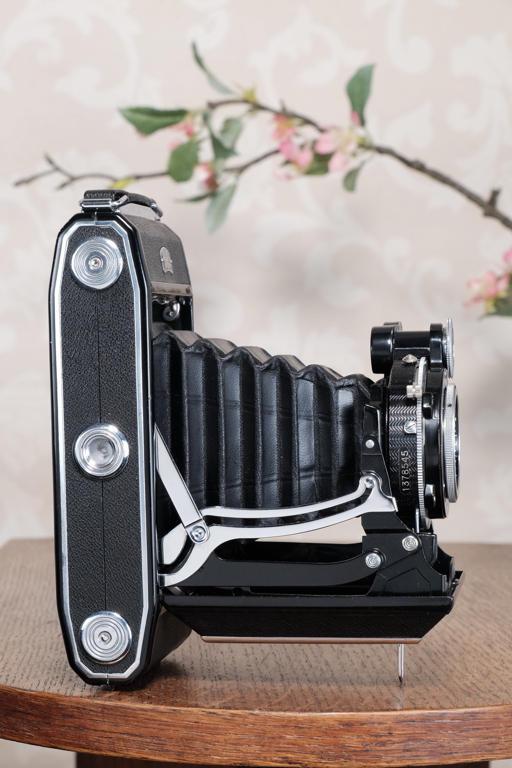 99.9 % MINT! 1938 Zeiss Ikon 6x9 Super Ikonta C with rare original box and mask, CLA’d, Freshly Serviced!
