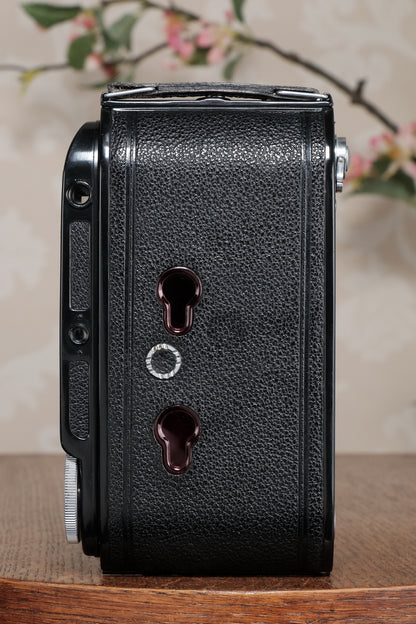 Rare! (leather version) 1948 Voigtlander Bessa Rangefinder with Heliar lens! Freshly Serviced, CLA'd.