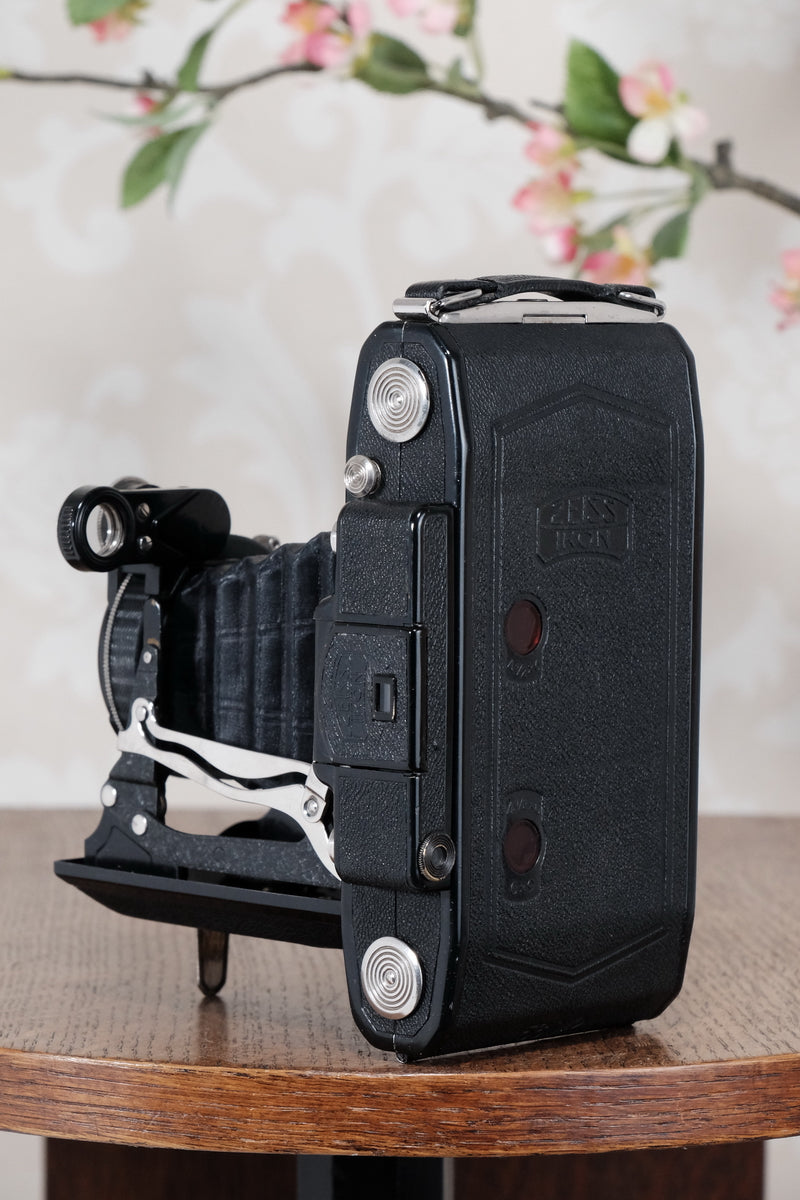 SUPERB! 1934 Zeiss Ikon Super Ikonta 6x9, Tessar lens, CLA'd, FRESHLY SERVICED! - Zeiss-Ikon- Petrakla Classic Cameras