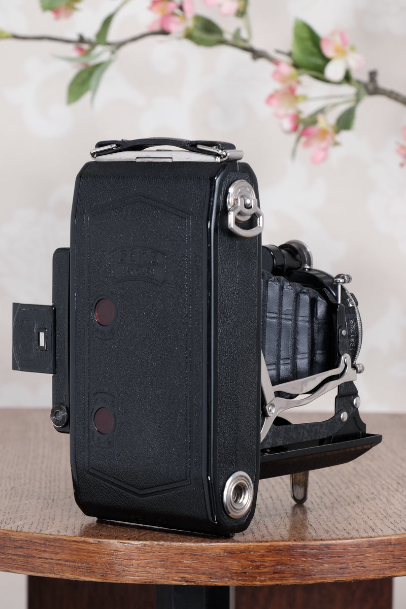 SUPERB! 1934 Zeiss Ikon Super Ikonta 6x9, Tessar lens, CLA'd, FRESHLY SERVICED! - Zeiss-Ikon- Petrakla Classic Cameras
