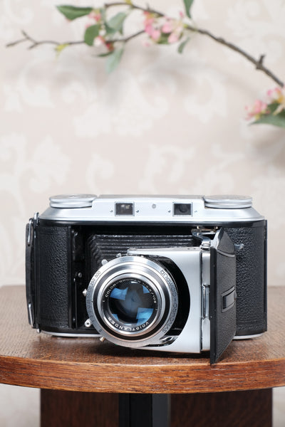 Superb! 1951 Voigtlander 6x9 Bessa II with Color-Skopar lens and lovely original leather case. Freshly serviced, CLA'd