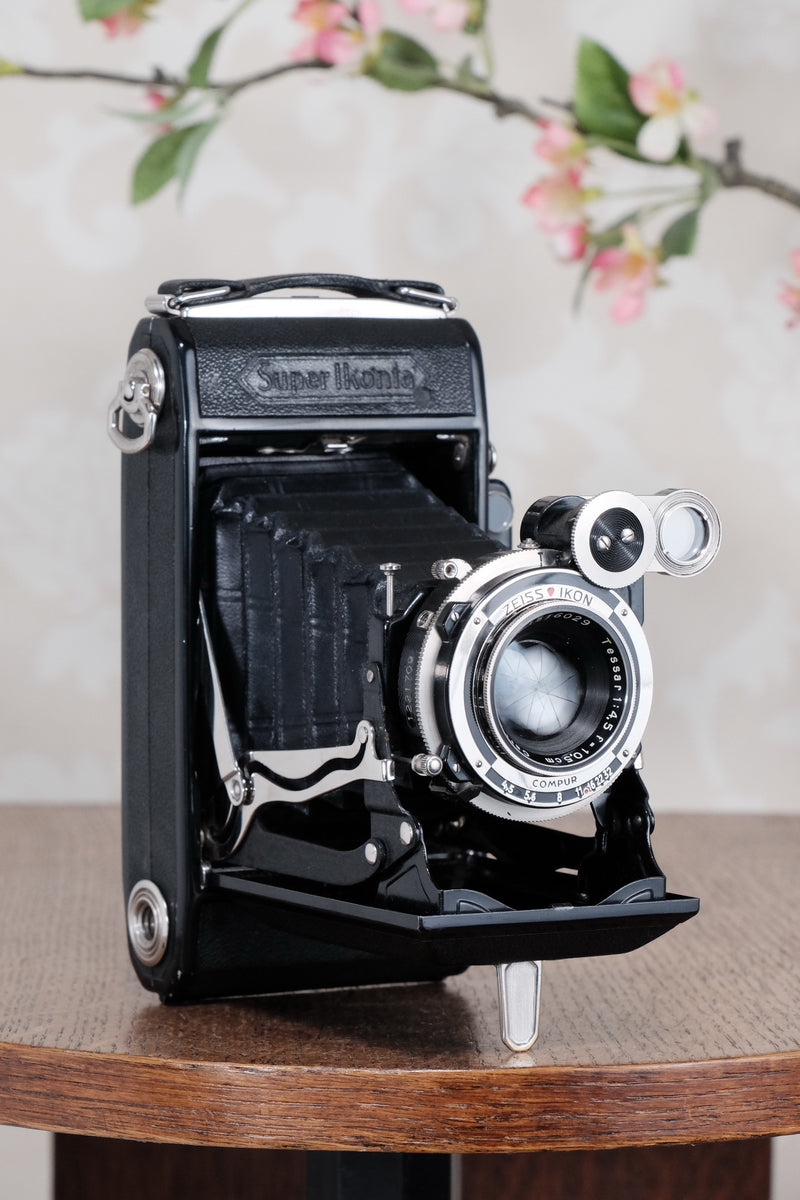 SUPERB! 1934 Zeiss Ikon Super Ikonta 6x9, Tessar lens, CLA'd, FRESHLY SERVICED! - Zeiss-Ikon- Petrakla Classic Cameras