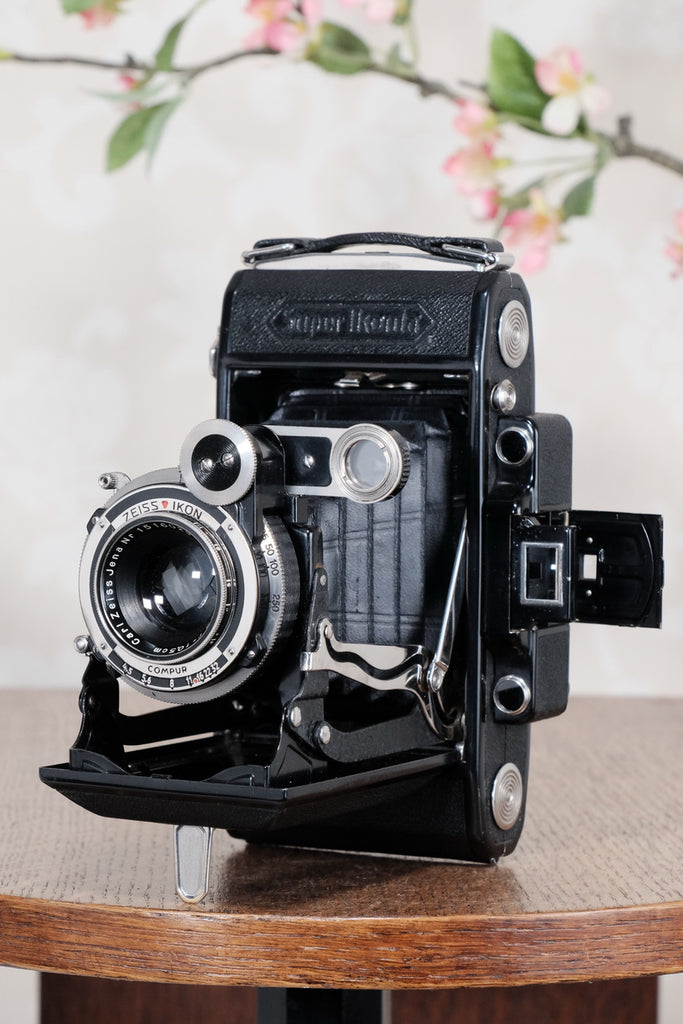 SUPERB! 1934 Zeiss Ikon Super Ikonta 6x9, Tessar lens, CLA'd, FRESHLY SERVICED! - Zeiss-Ikon- Petrakla Classic Cameras