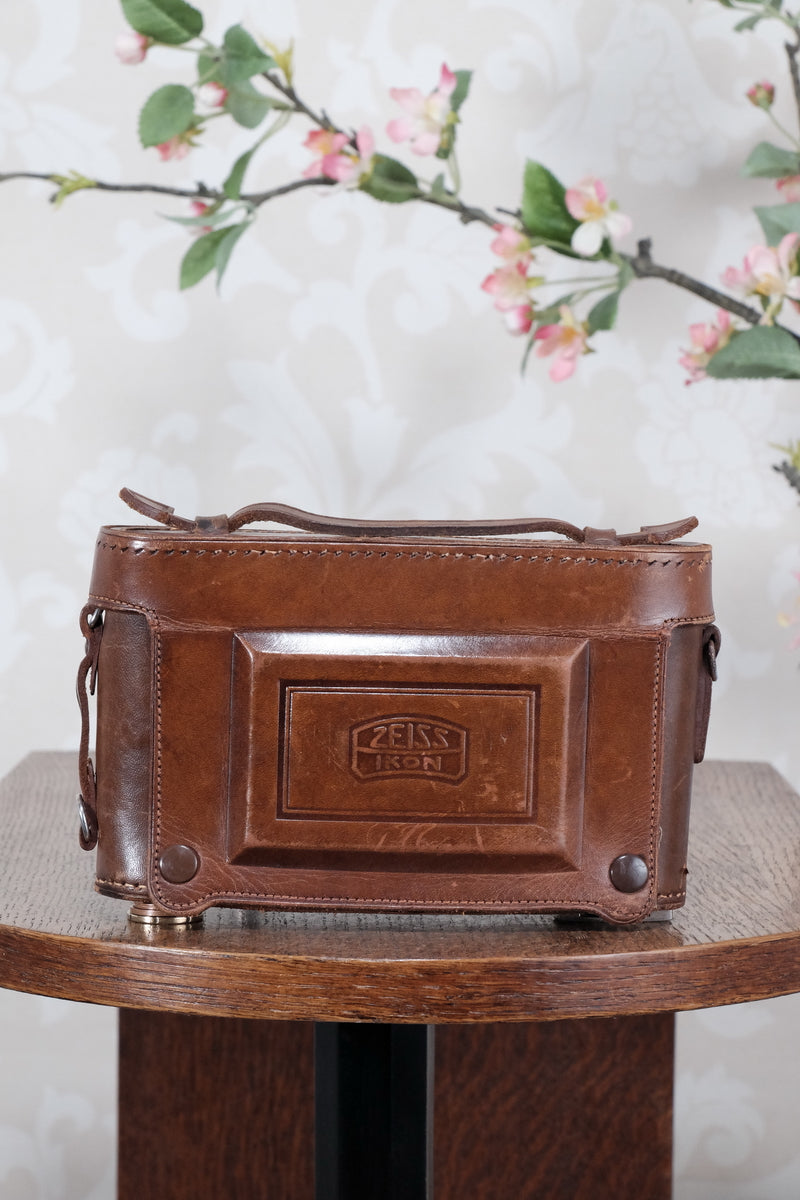 SUPERB! 1934 Zeiss Ikon Super Ikonta 6x9, Tessar lens, CLA'd, FRESHLY SERVICED! - Zeiss-Ikon- Petrakla Classic Cameras