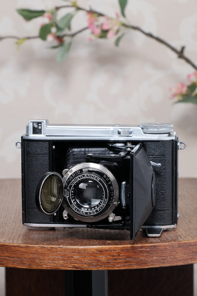 Excellent! 1940 Voigtlander "Klein Bessa" 46 with Heliar lens!  CLA'd, Freshly Serviced!