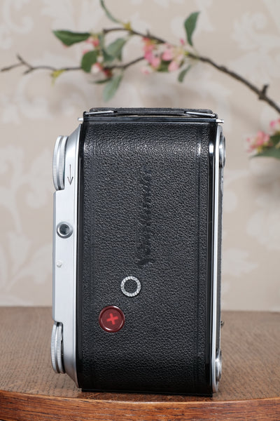 Superb! 1951 Voigtlander 6x9 Bessa II with Color-Skopar lens and lovely original leather case. Freshly serviced, CLA'd