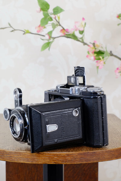 SUPERB! 1936 Zeiss Ikon Super Ikonta 6x9, Tessar lens, & case CLA’d, Freshly Serviced! - Zeiss-Ikon- Petrakla Classic Cameras
