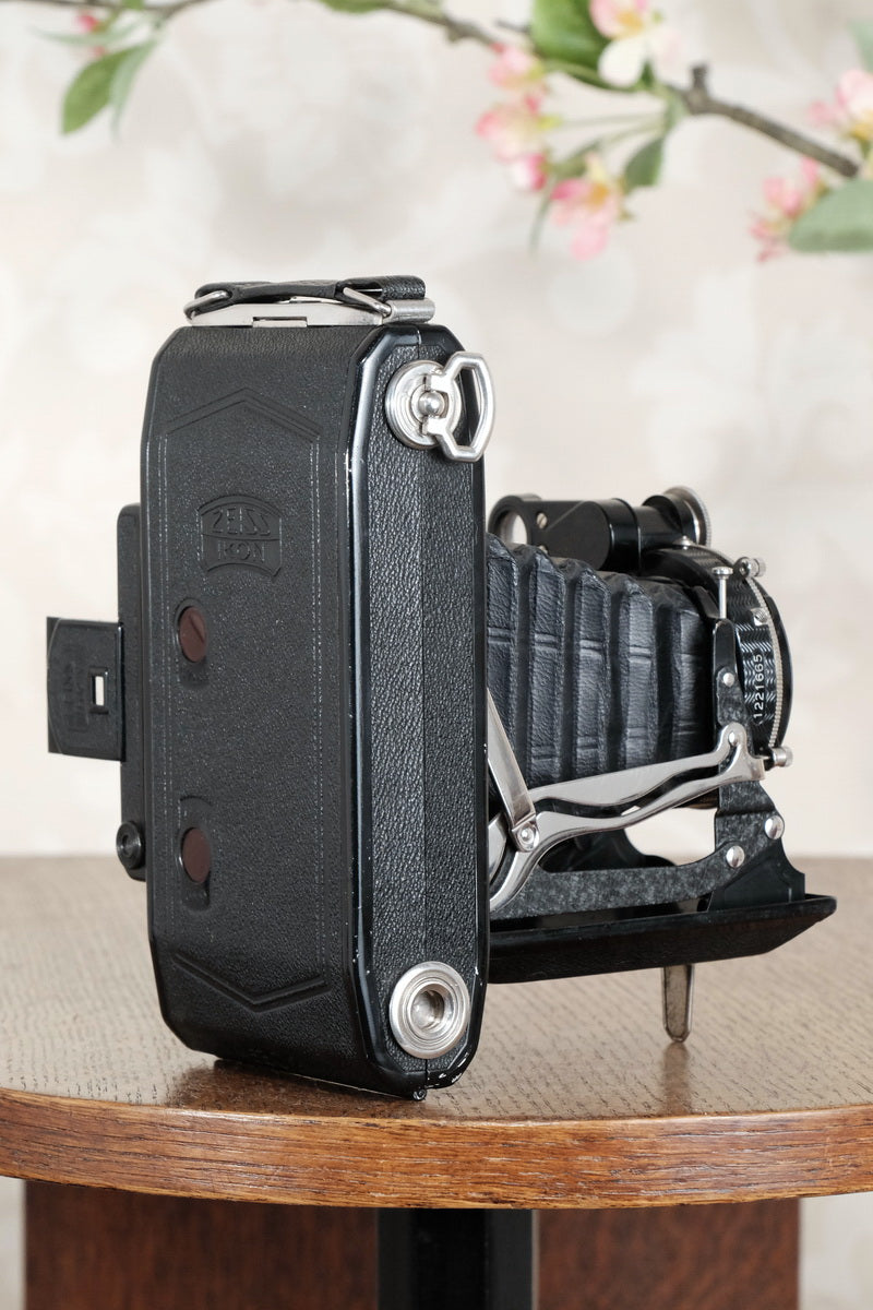 SUPERB! 1934 Zeiss Ikon Super Ikonta 6x9, Tessar lens, CLA'd, FRESHLY SERVICED! - Zeiss-Ikon- Petrakla Classic Cameras