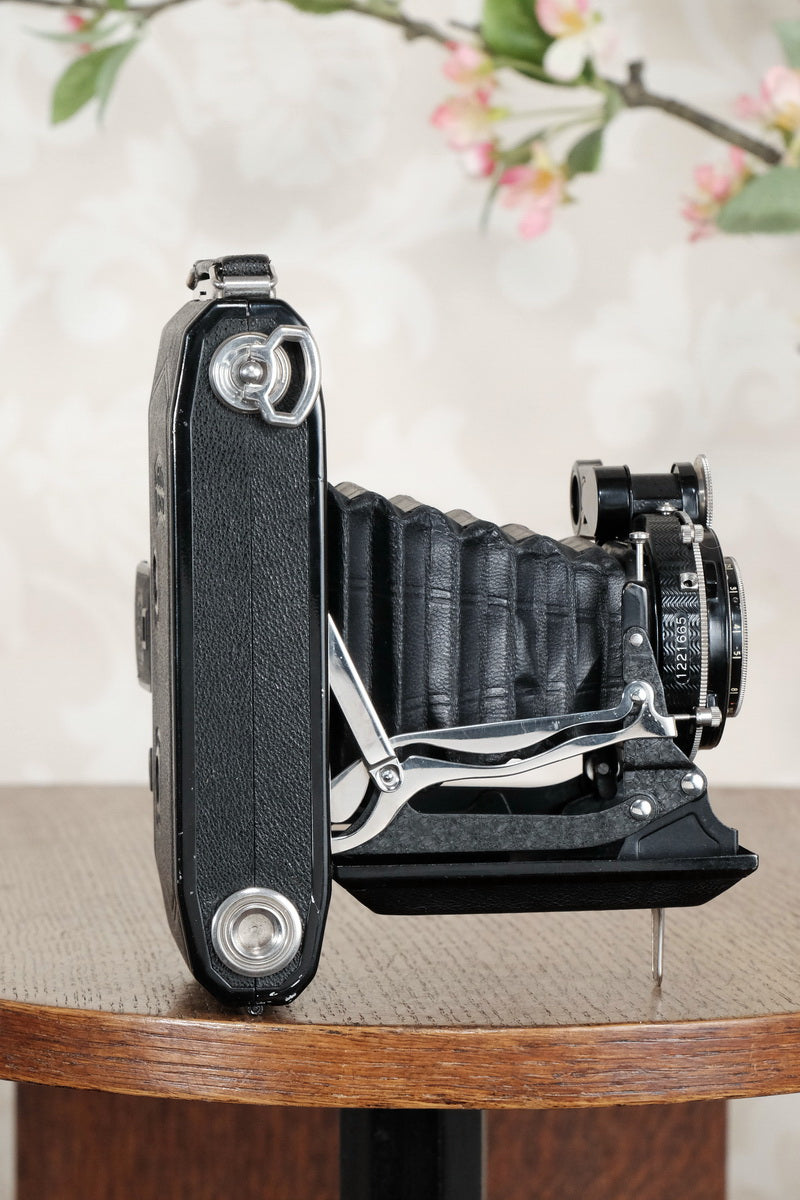 SUPERB! 1934 Zeiss Ikon Super Ikonta 6x9, Tessar lens, CLA'd, FRESHLY SERVICED! - Zeiss-Ikon- Petrakla Classic Cameras