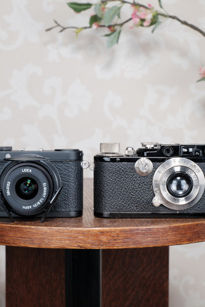 Superb Leica X1 with superb 2.8/24mm Elmarit lens, complete with original packaging!