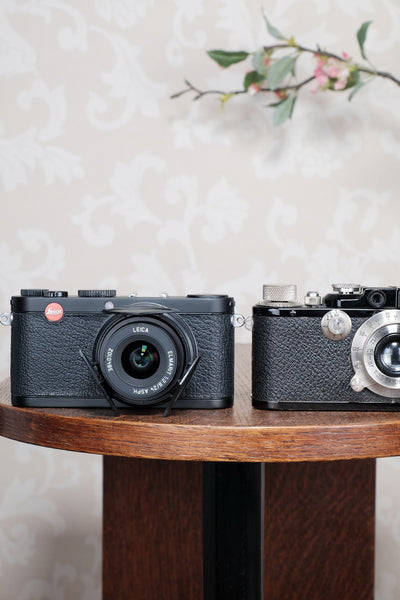 Superb Leica X1 with superb 2.8/24mm Elmarit lens, complete with original packaging!