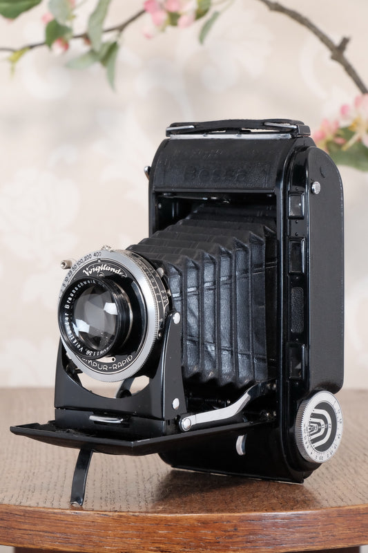Excellent 1939 Voigtlander Bessa Rangefinder with HELIAR LENS! 6x9, Freshly Serviced, CLA'd.