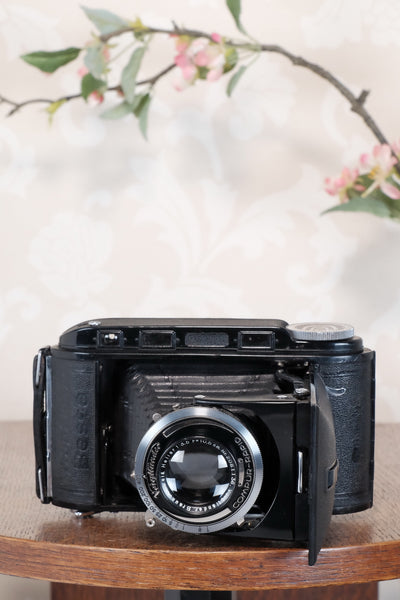 Excellent 1939 Voigtlander Bessa Rangefinder with HELIAR LENS! 6x9, Freshly Serviced, CLA'd.