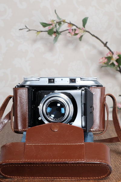 Superb! 1952 Voigtlander 6x9 Bessa II with Color-Skopar lens and original leather case. Freshly serviced, CLA'd
