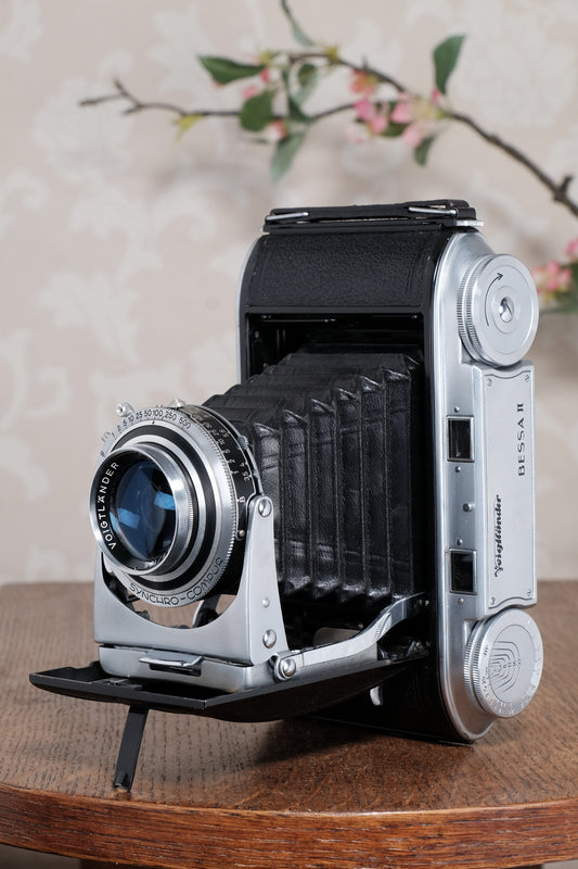 Superb! 1952 Voigtlander 6x9 Bessa II with Color-Skopar lens and original leather case. Freshly serviced, CLA'd