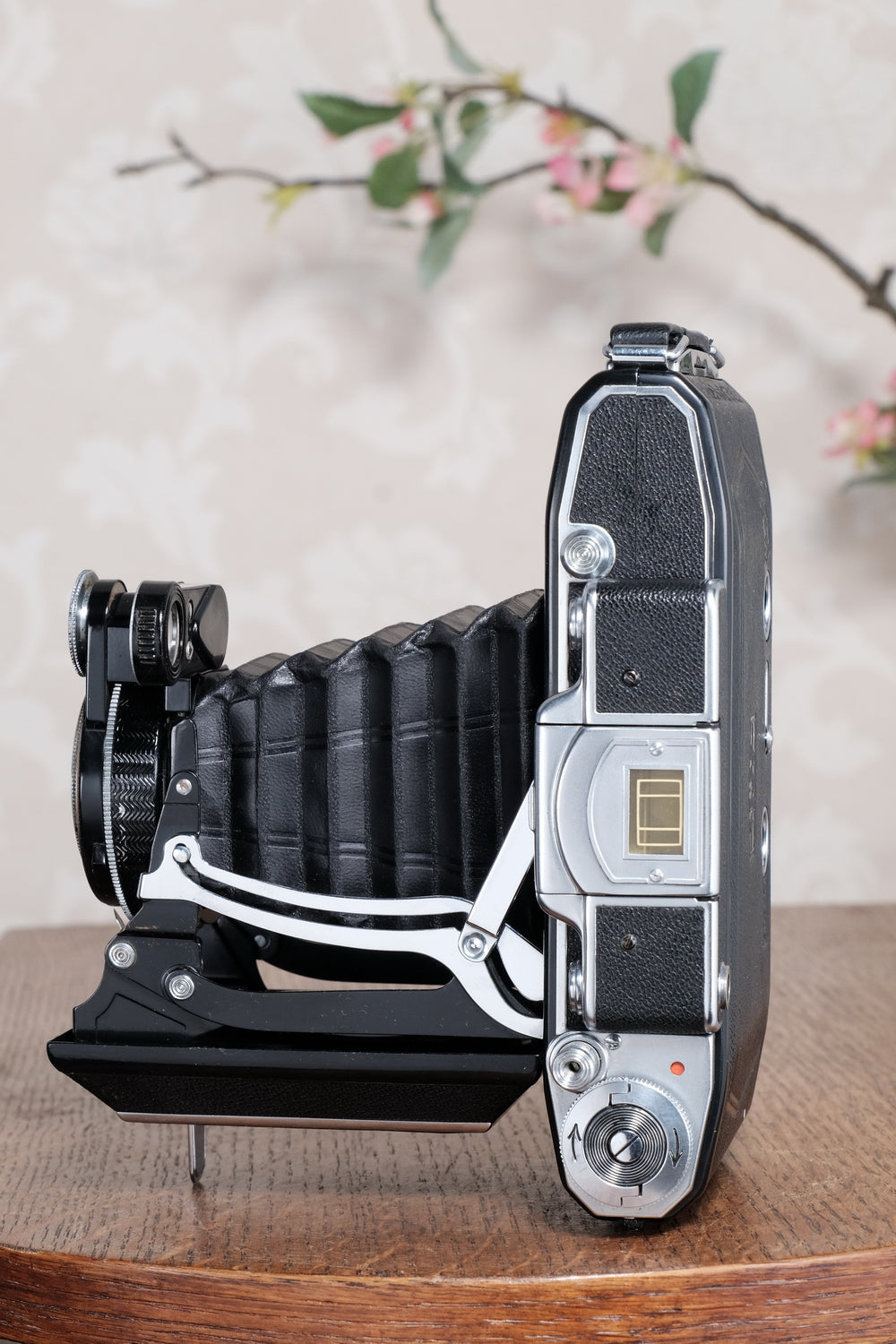 SUPERB! 1938 Zeiss Ikon Super Ikonta C 6x9, Top of the line version, CLA’d, Freshly Serviced!