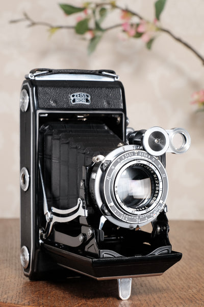 SUPERB! 1938 Zeiss Ikon Super Ikonta C 6x9, Top of the line version, CLA’d, Freshly Serviced!